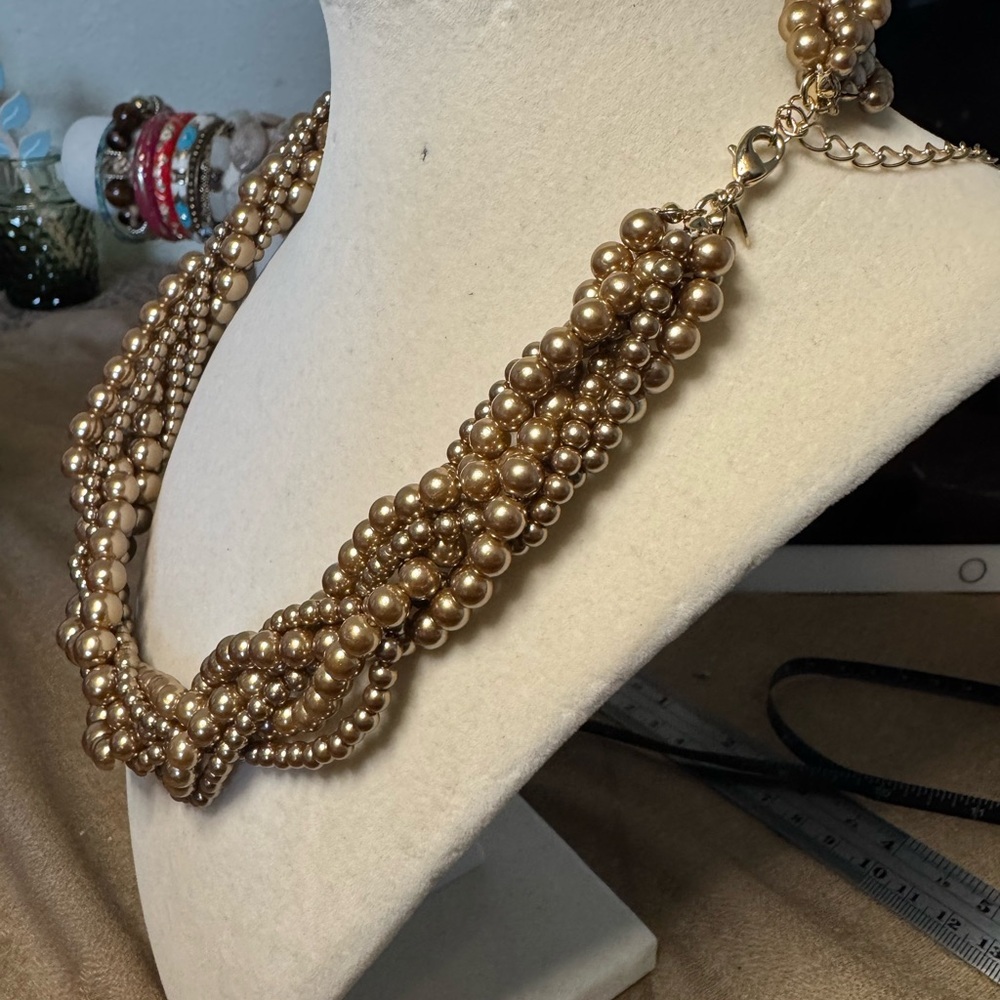 Shofel Bros 6 Strand Pearl Necklace - Picture 6 of 9